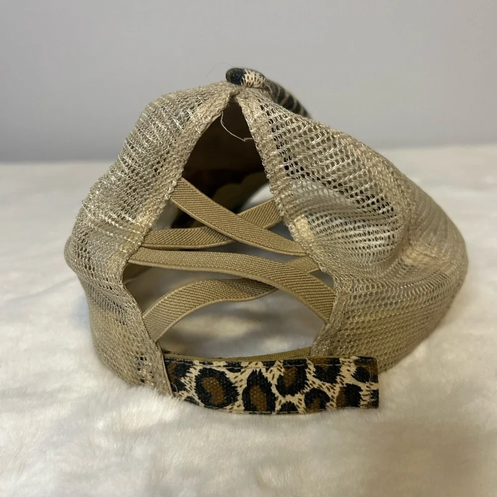 N/A stylish leopard